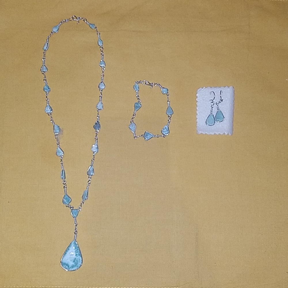 NWOT Jewelry Set